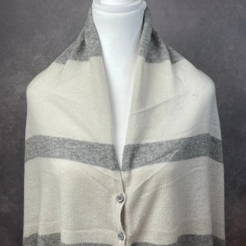 27 Miles Scarf Shawl Women One‎ Size Wrap Poncho Button Gray Cream 100% Cashmere